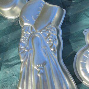 Vintage Wilton Holly Hobbie Cake Pan 1975 Mold 502-194 Aluminum​​​​​​​​​​​